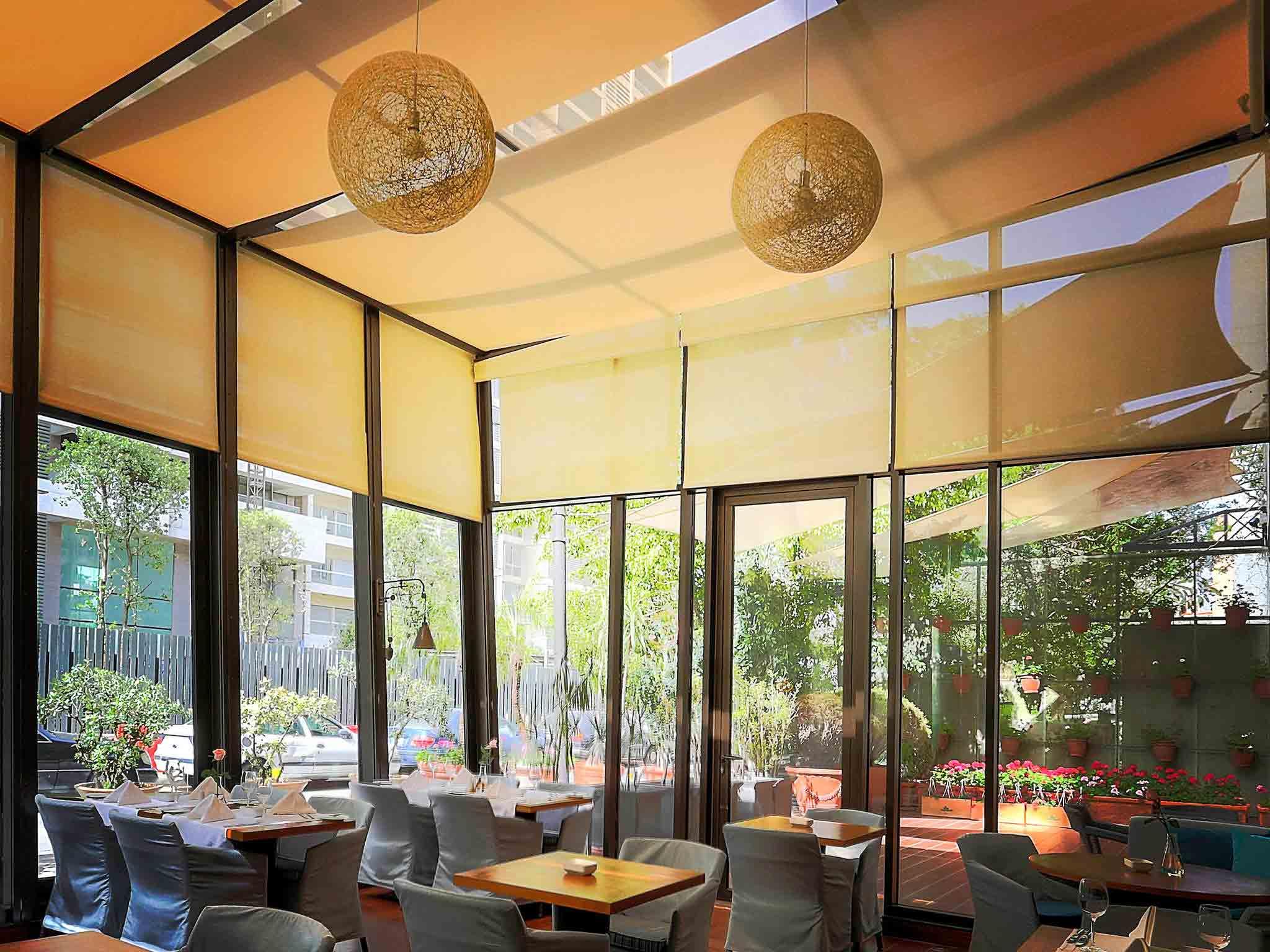 Sofitel Beirut Le Gabriel Hotel Eksteriør billede